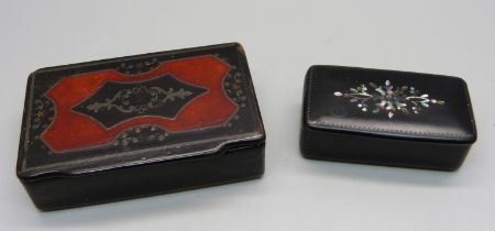 Two early 20th Century papier-mache snuff boxes, largest 7cm wide