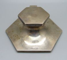 A Walker & Hall silver Capstan inkwell, hexagonal base 10.5cm wide