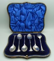 A cased set of six silver teaspoons, London 1903, William Hutton & Sons Ltd., 68g