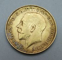 A George V 1913 gold half sovereign