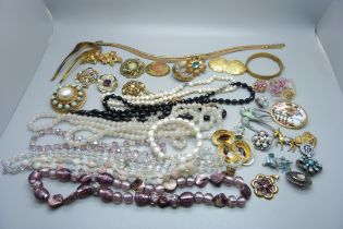 A collection of costume jewellery