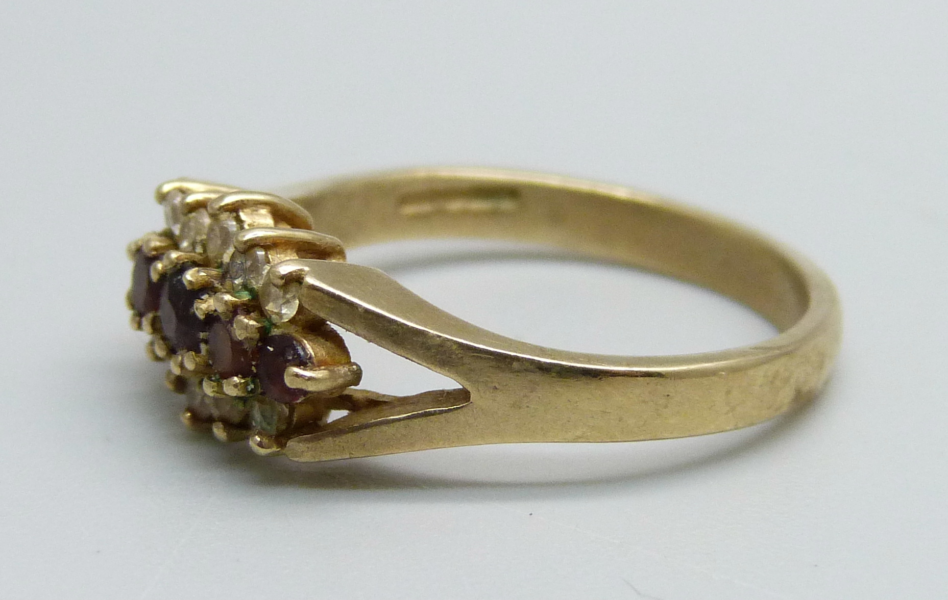 A 9ct gold, white stone and garnet ring, 3.3g, P - Image 2 of 4