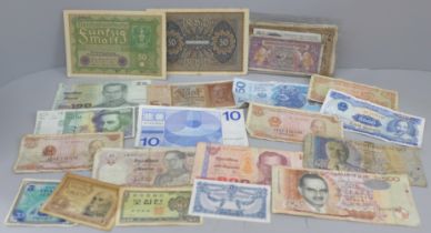 Foreign bank notes