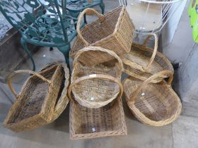 Assorted wicker baskets