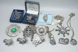 Assorted pewter jewellery, signed A.R. Brown, Jyde-Kunst, etc.