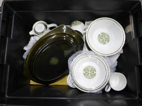 A collection of Tree of Life, Arklow, Ireland dinnerwares **PLEASE NOTE THIS LOT IS NOT ELIGIBLE FOR