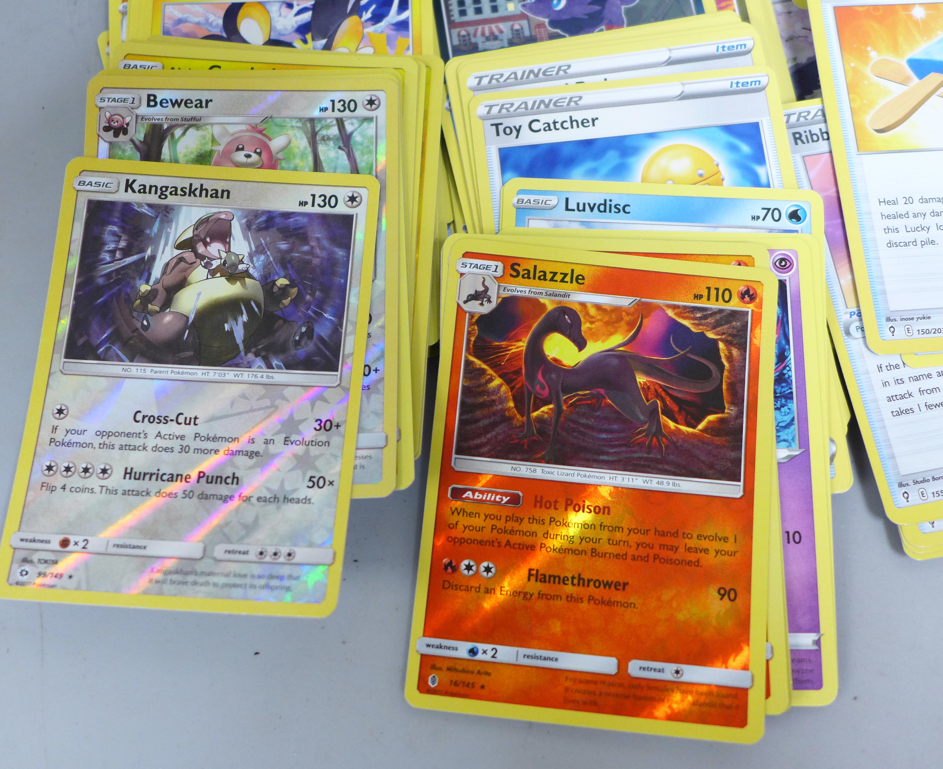 Over 400 Pokemon cards in tin with shiny cards - Bild 2 aus 3