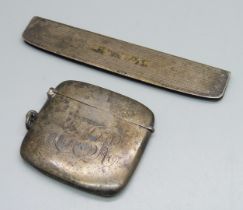 A silver vesta case with engraved initials, and a silver comb handle, 54g