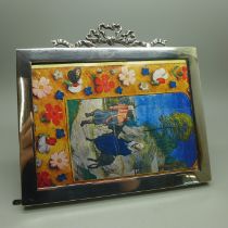 A silver picture frame, 16.5cm x 13cm