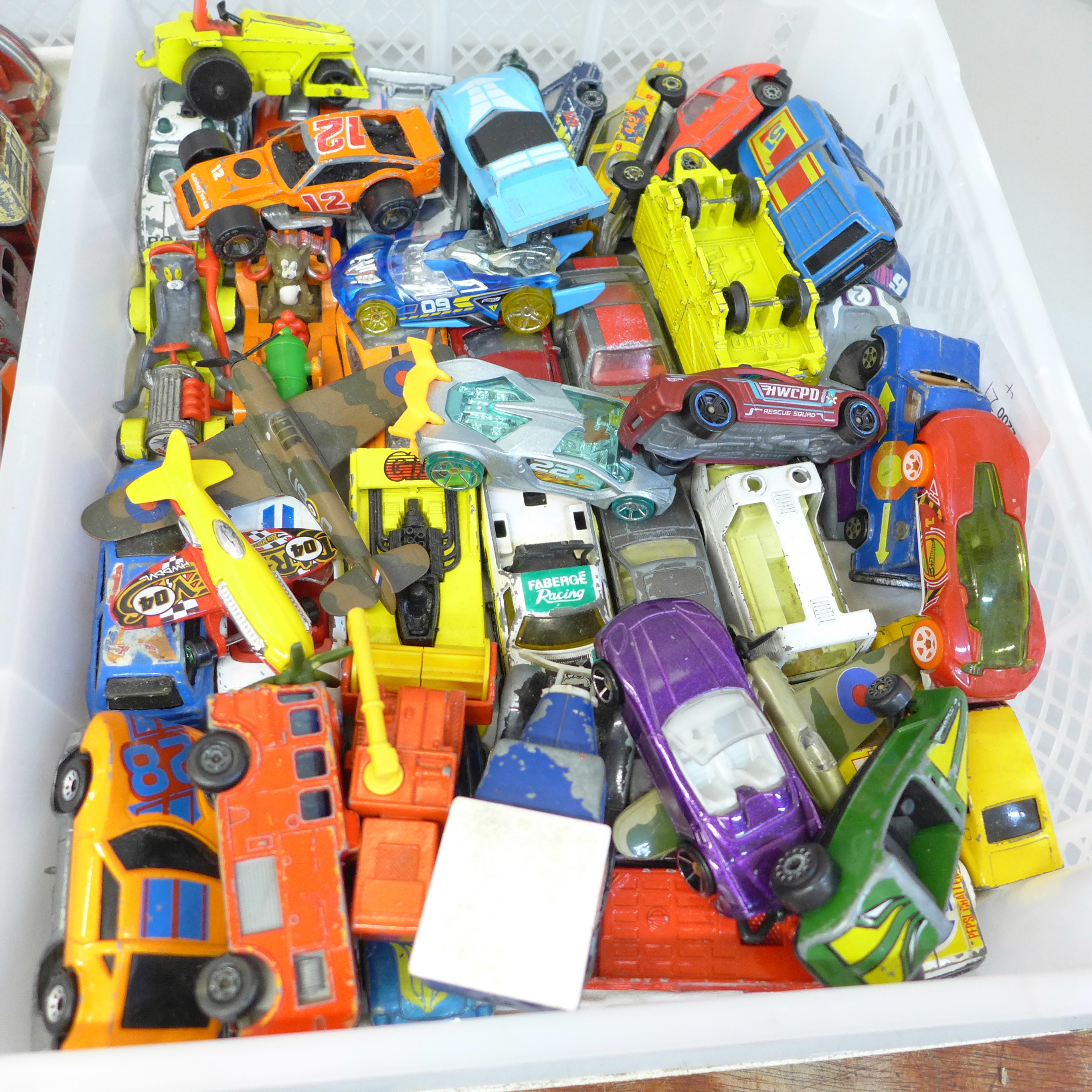 Dinky, Matchbox and other die-cast model vehicles, playworn - Bild 3 aus 4