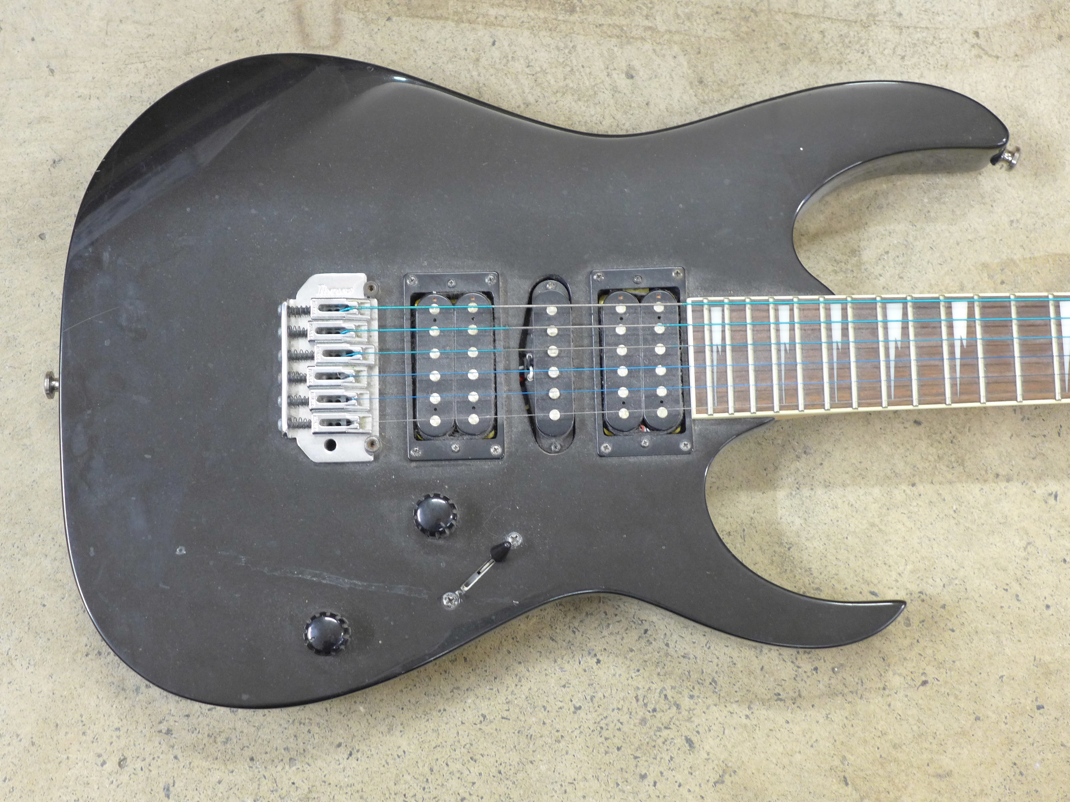 A Gio Ibanez electric guiter - Image 3 of 5