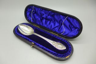 A cased Victorian Christening spoon, Birmingham 1894, 37g