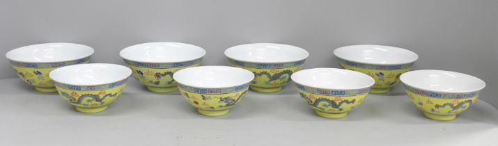 Eight Chinese bowls, 11cm and 12.5cm diameter