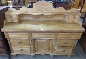 A Victorian Lincolnshire pine dresser