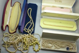 Assorted pearl necklaces, mostly boxed including Lotus