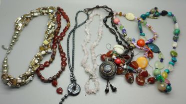 Assorted pearl necklaces, mostly boxed including Lotus