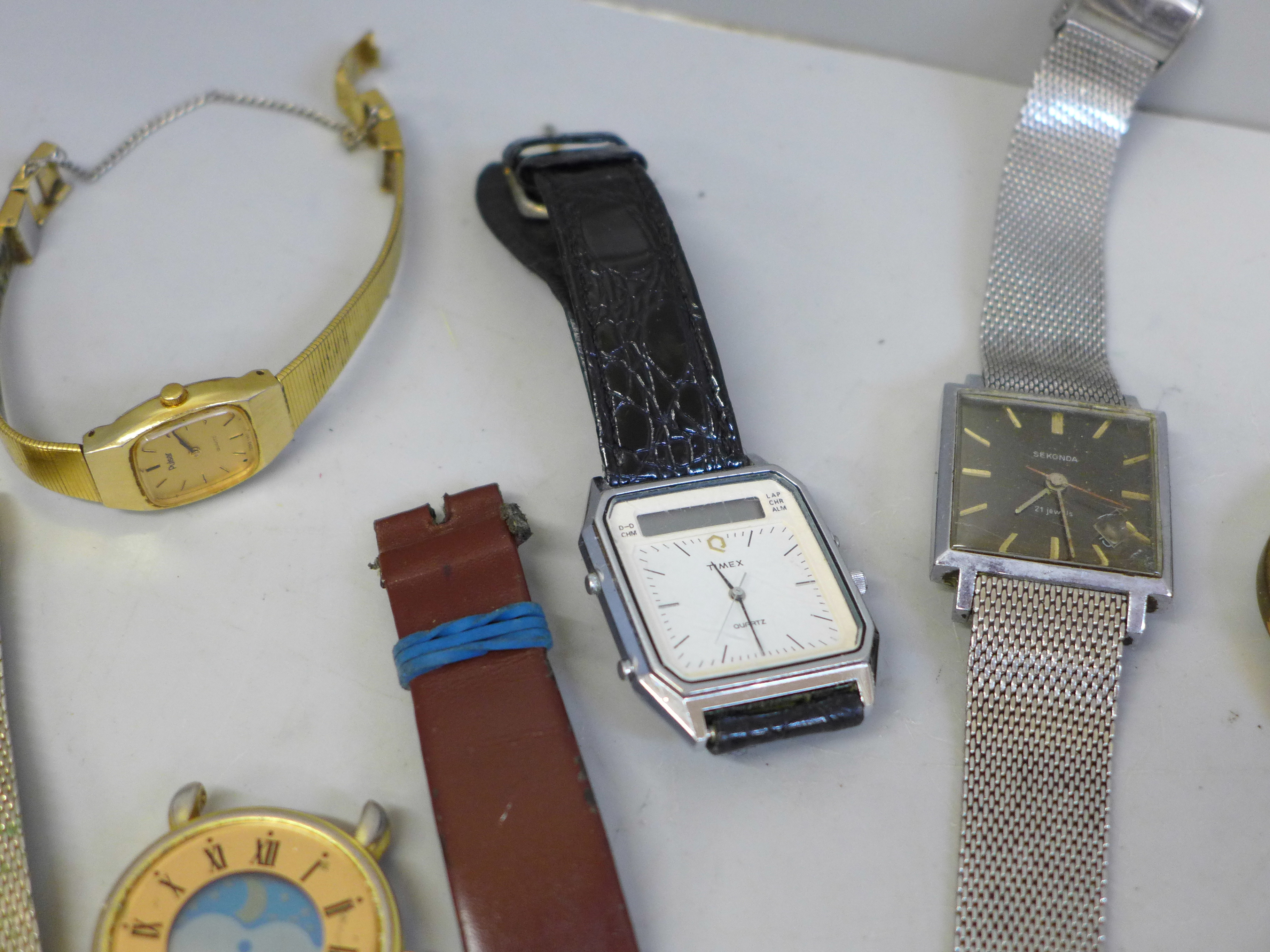 A collection of wristwatches, majority a/f but includes a ticking Smiths De Luxe - Image 4 of 5