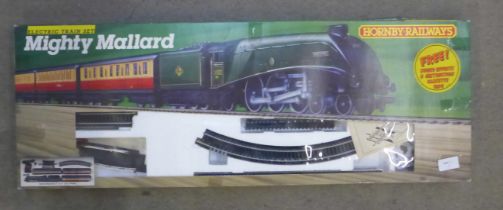 A Hornby Railways Mighty Mallard OO gauge electric train set