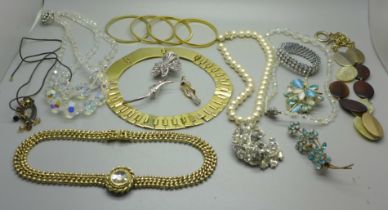 Jewellery including a Swarovski necklace, exquisite brooch, Jewelcraft brooch and Monet bangles,