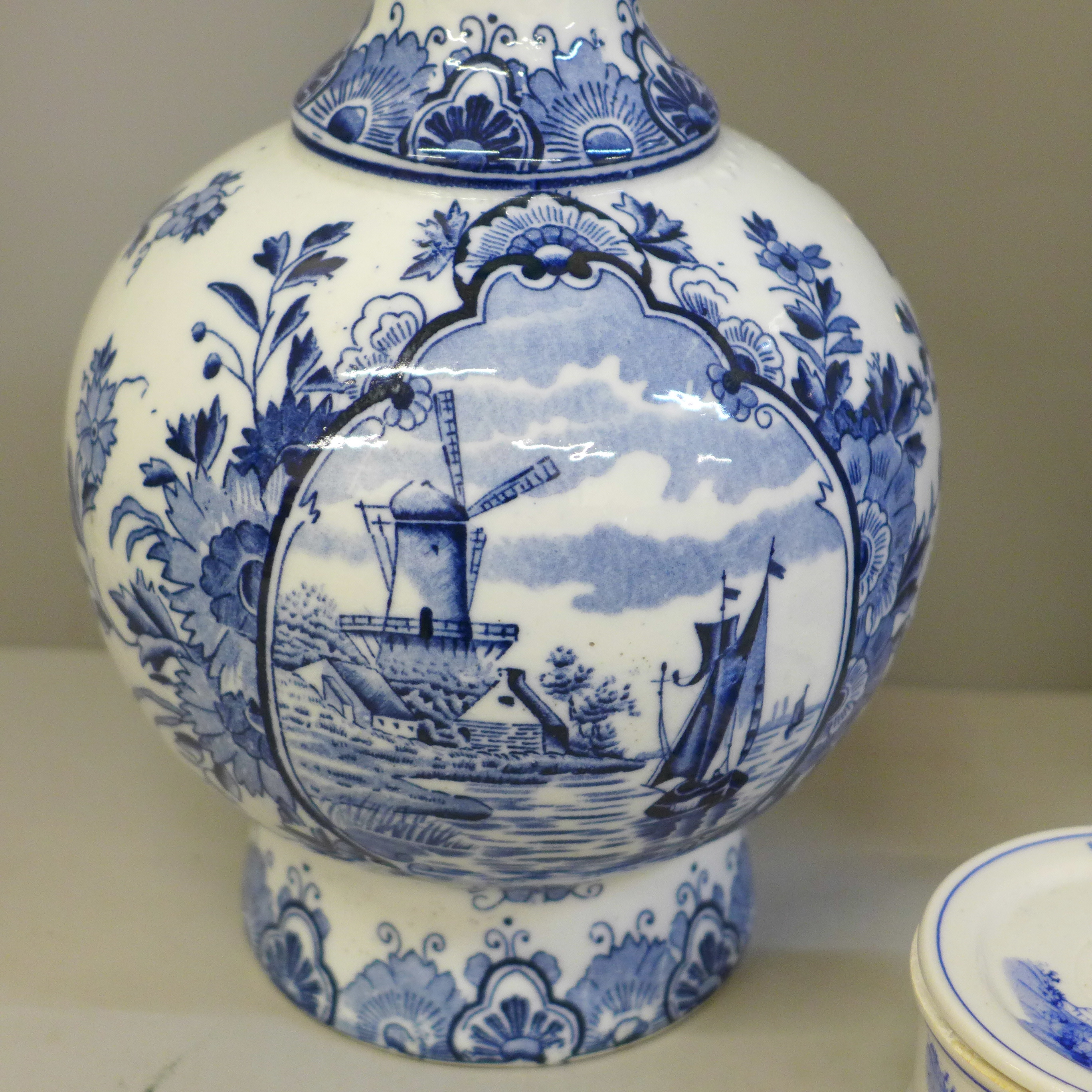 A Delft vase, a blue and white oriental vase and two other items - Image 3 of 8