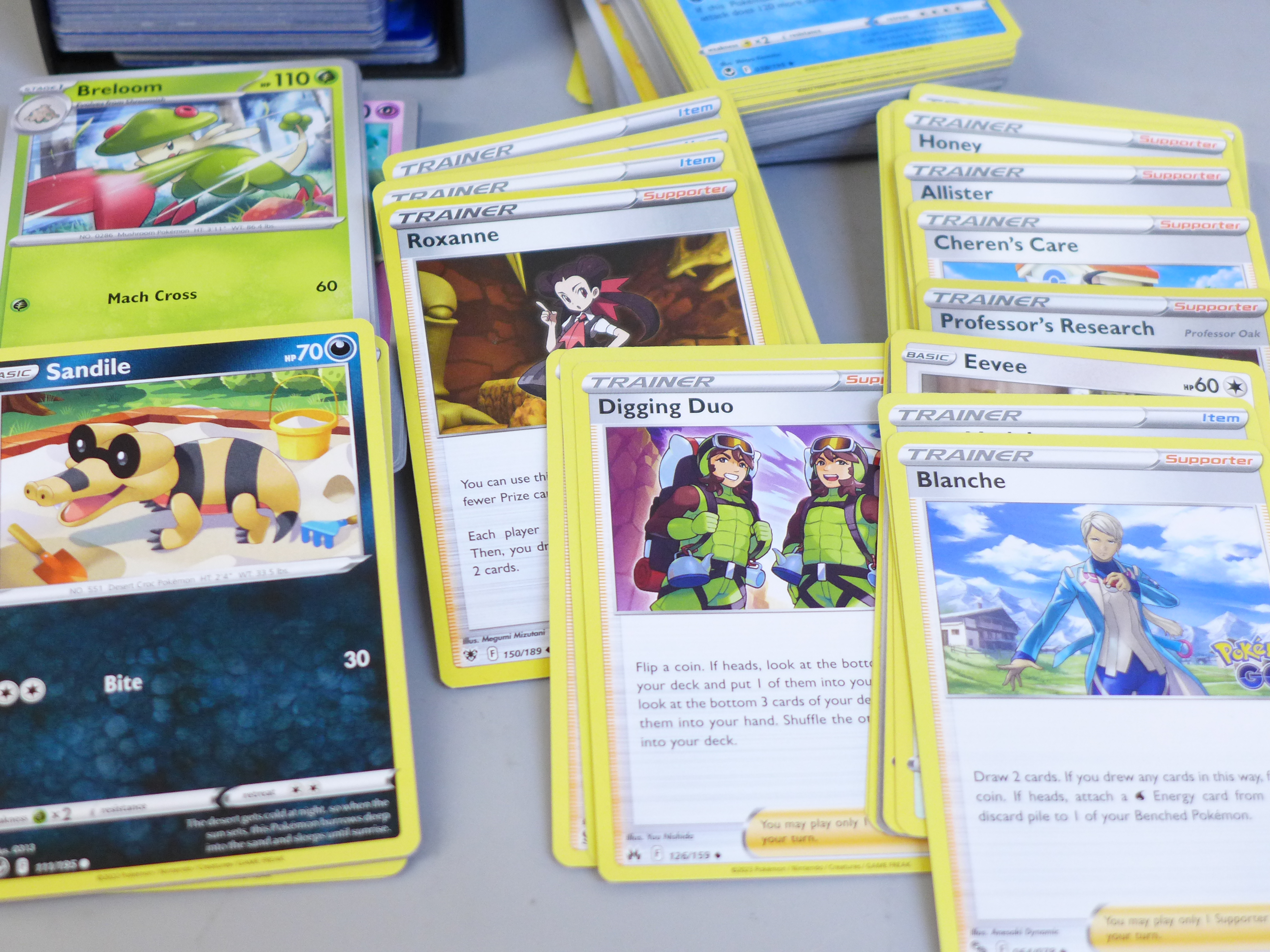 500 Pokemon cards with over 50 'shiny' - Image 2 of 3