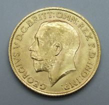 A George V 1913 gold full sovereign