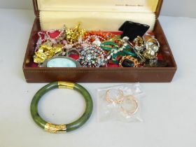 Costume jewellery