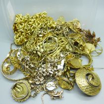 Gold tone jewellery