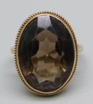 A 9ct gold and smoky quartz ring, 4.3g, M