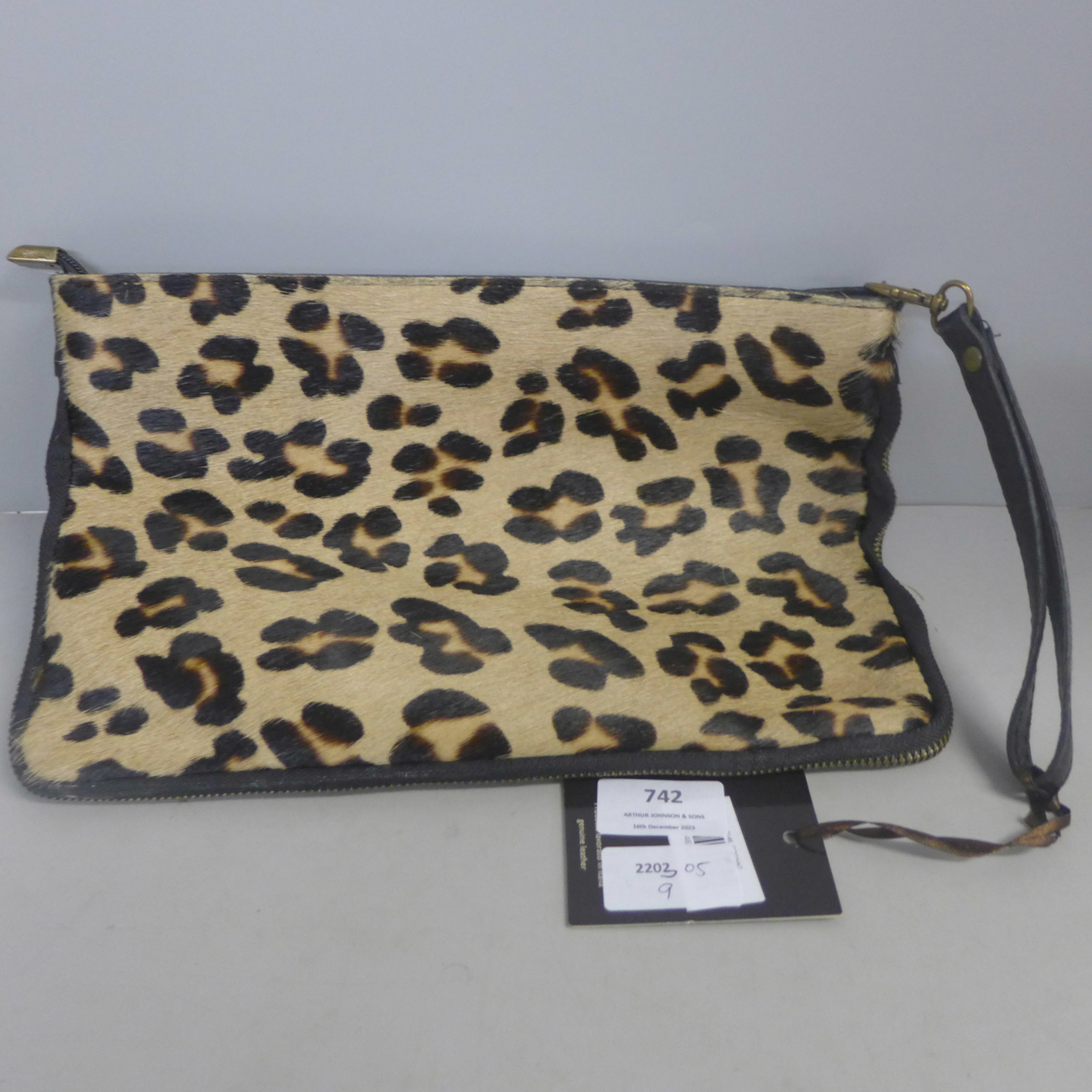A Carla Ferreri leather hand bag with leopard print design, BNWT