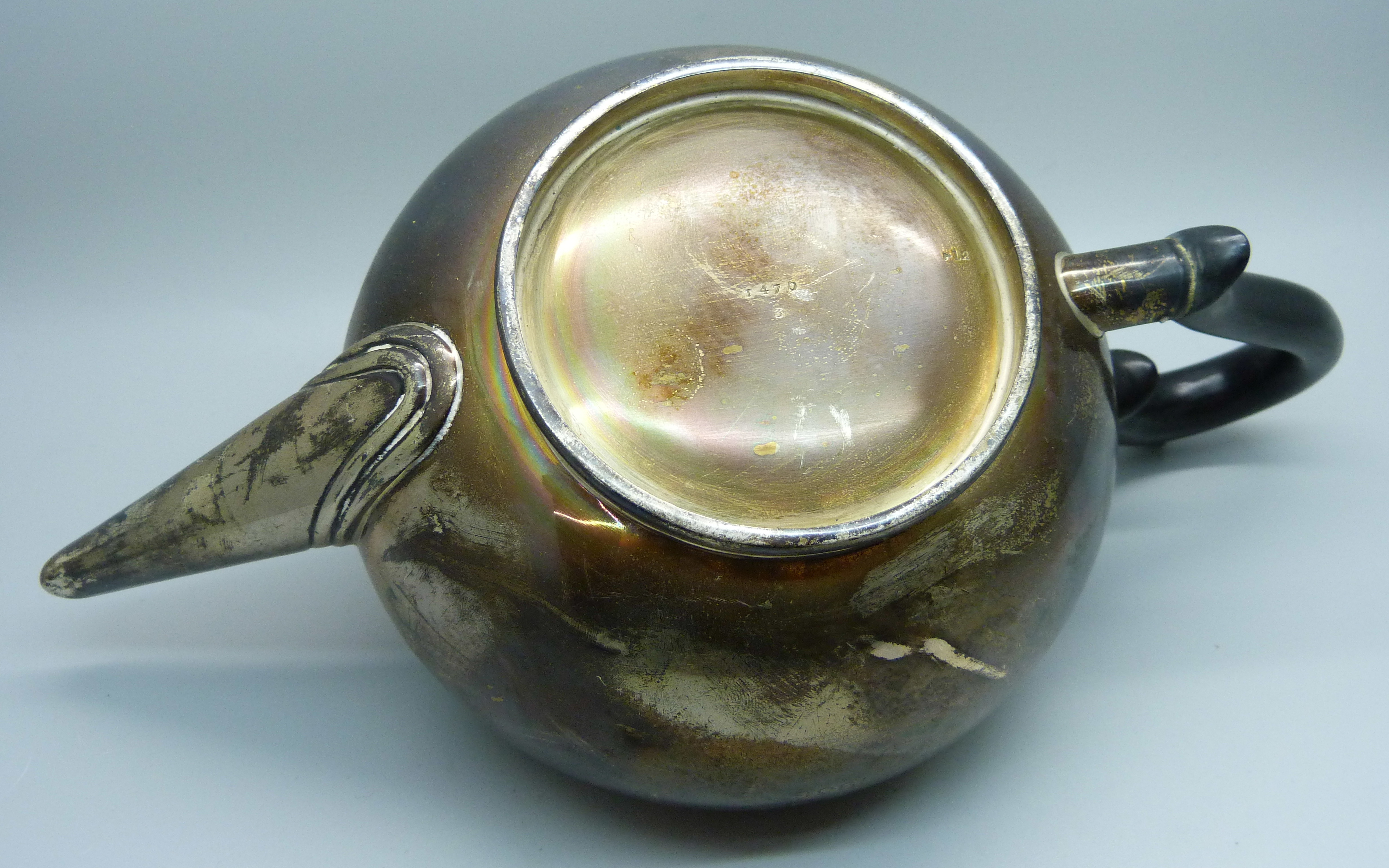 A silver tea pot with inscription, 522g - Image 6 of 6