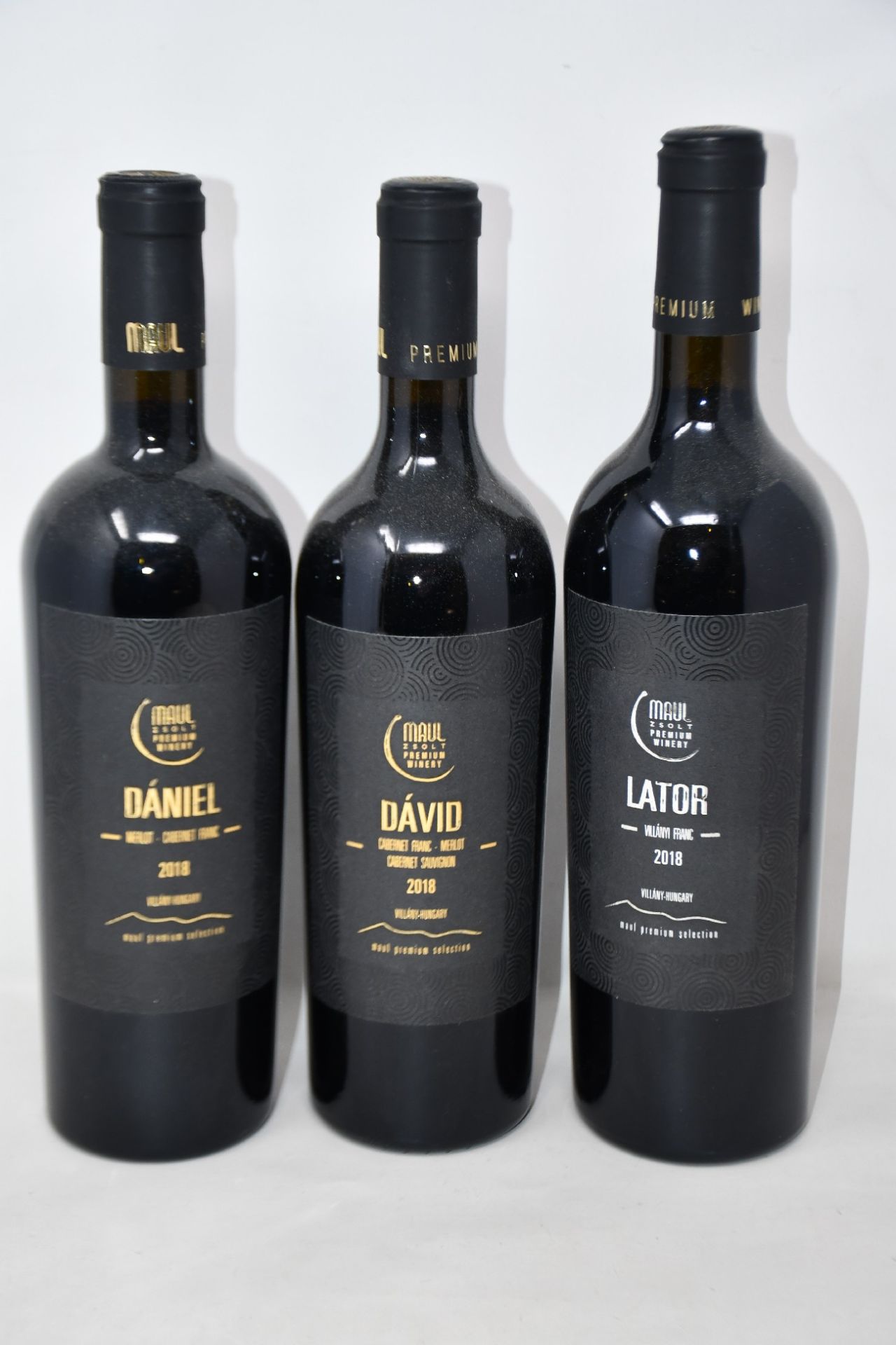 Twelve bottle of Maul Zsolt Premium Winery Cabernet Sauvignon (2018) (750ml) (Over 18s only).