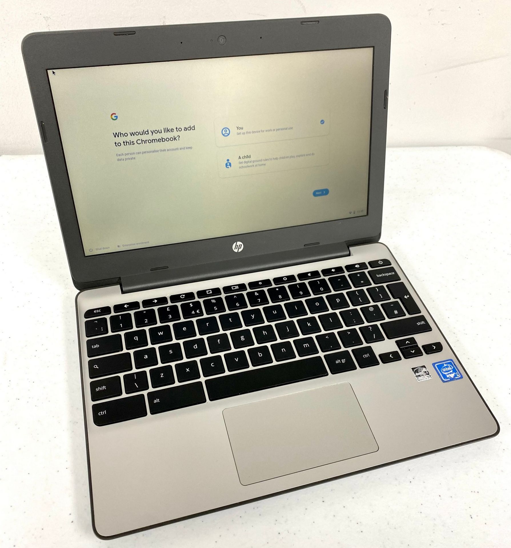 A pre-owned HP Chromebook 11-v051sa 11.6" in Grey (P/N: Y3W06EA#ABU S/N: 8CG932080F) (Grade C. Googl