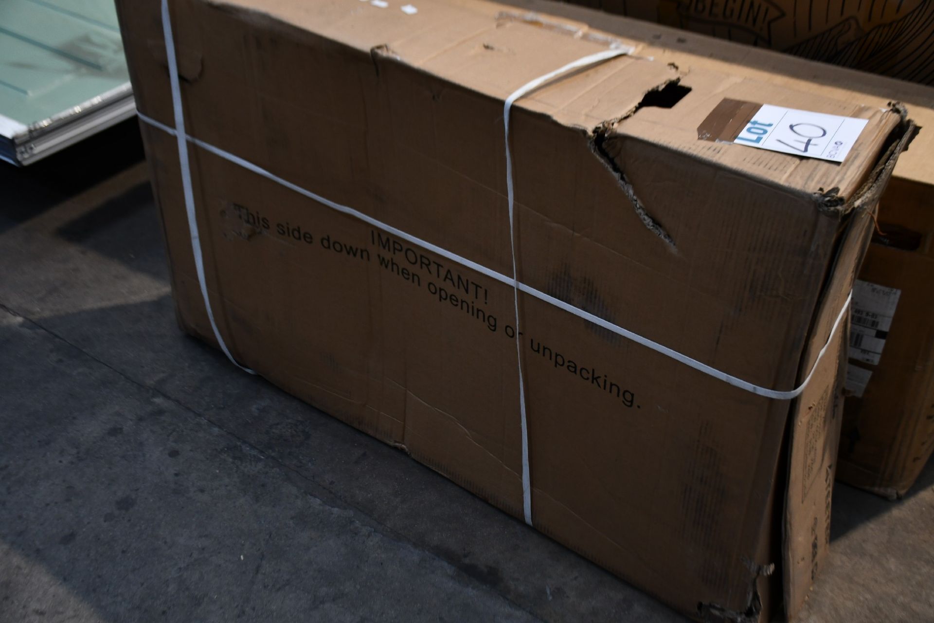 A boxed as new Teeter fitspine x1 Inversion table.