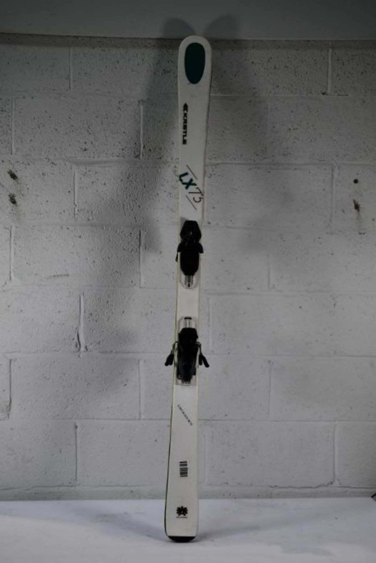 A pair of pre-owned Kastle LX73 skis