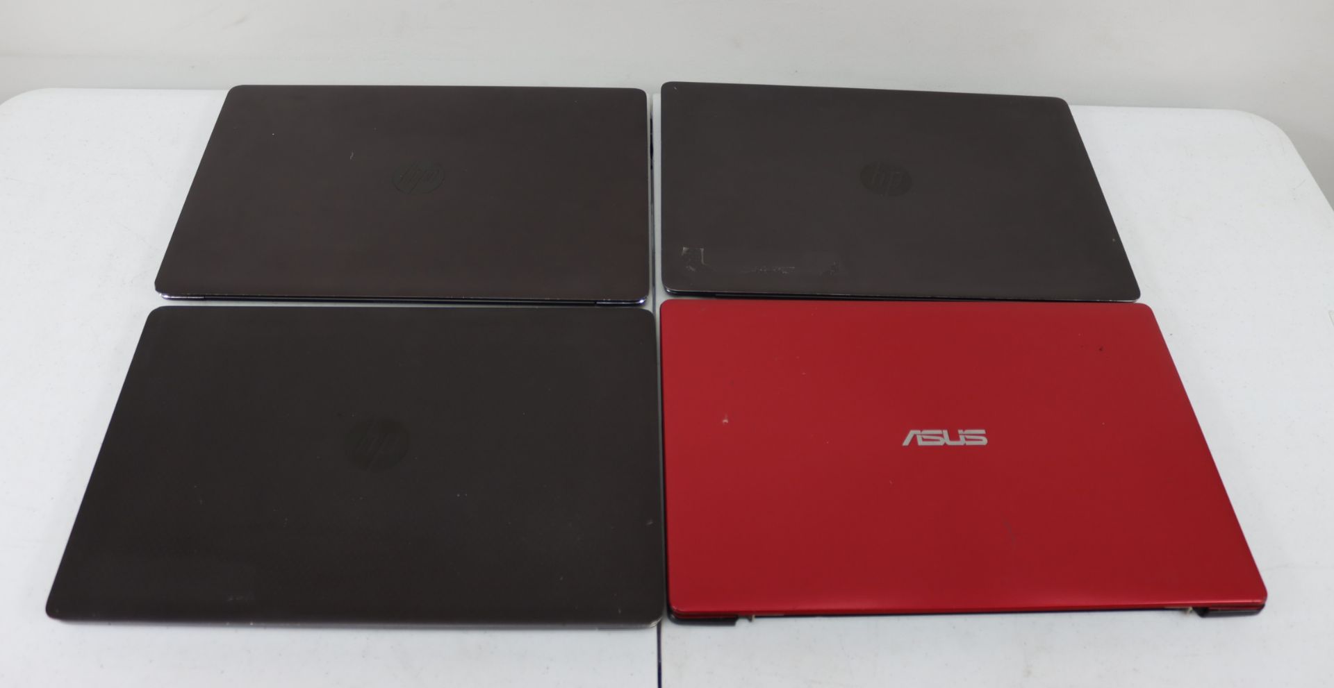 A quantity of pre-owned laptops, sold for parts to include HP, Dell & Lenovo (All items with hard dr - Image 4 of 5