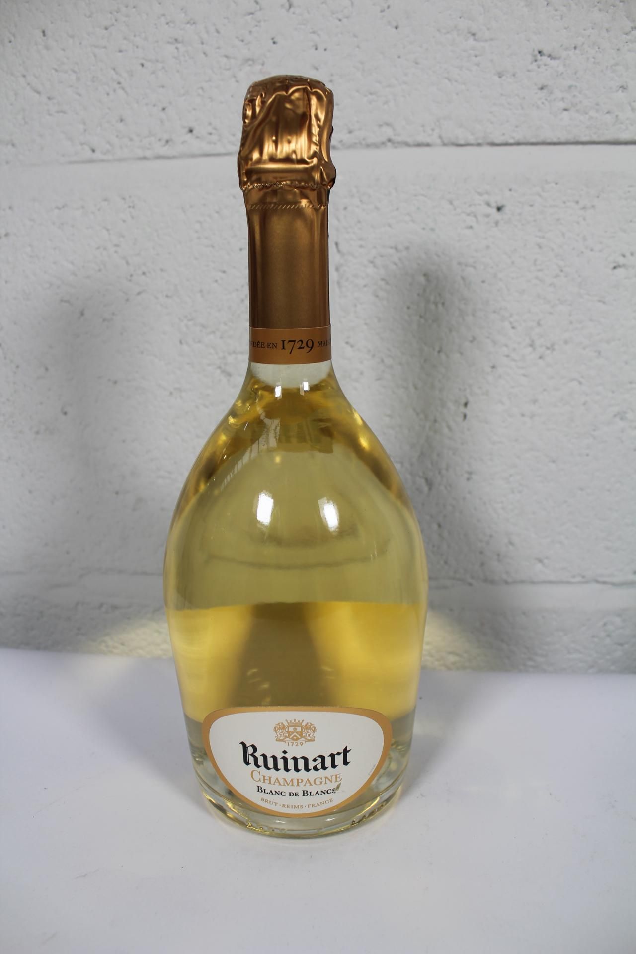 Ruinart Champagne Blanc De Blanc (750ml) (Over 18s only).