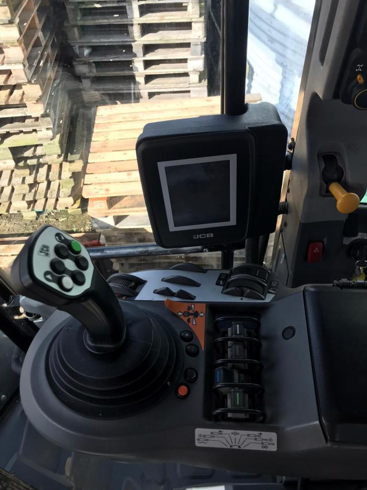 2020 JCB Fastrac 4220 - Image 12 of 16