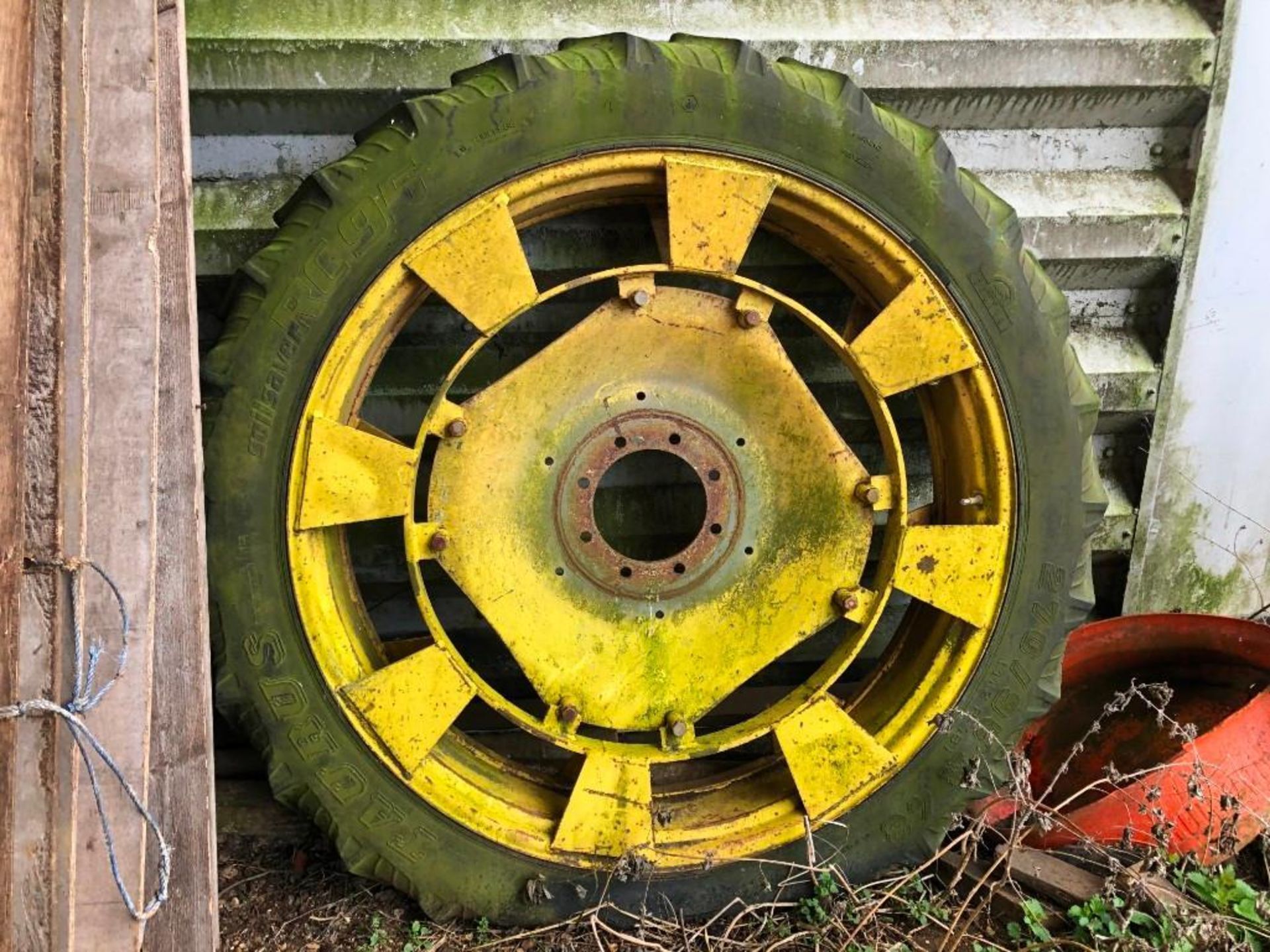 Row Crop Tyres & Rims - Image 5 of 6