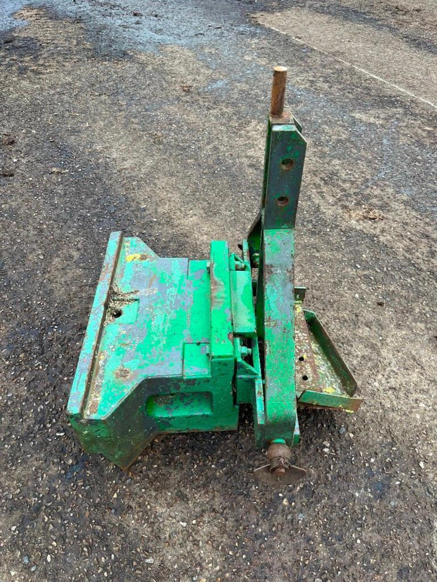 Renault 566Kg 3 Point Linkage Weight Block - Image 2 of 5