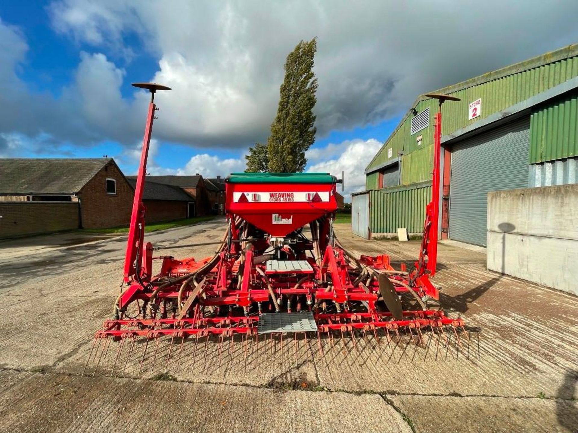 Kuhn HR404 Power Harrow Combination Drill with Weaving Tine Drill - Bild 4 aus 5