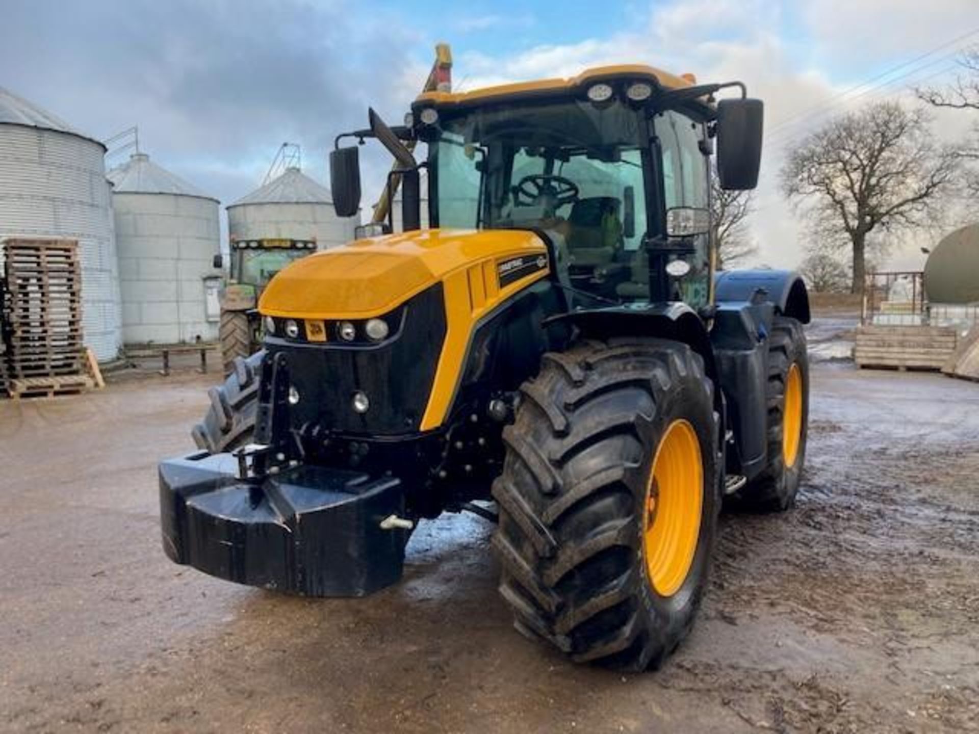 2020 JCB Fastrac 4220