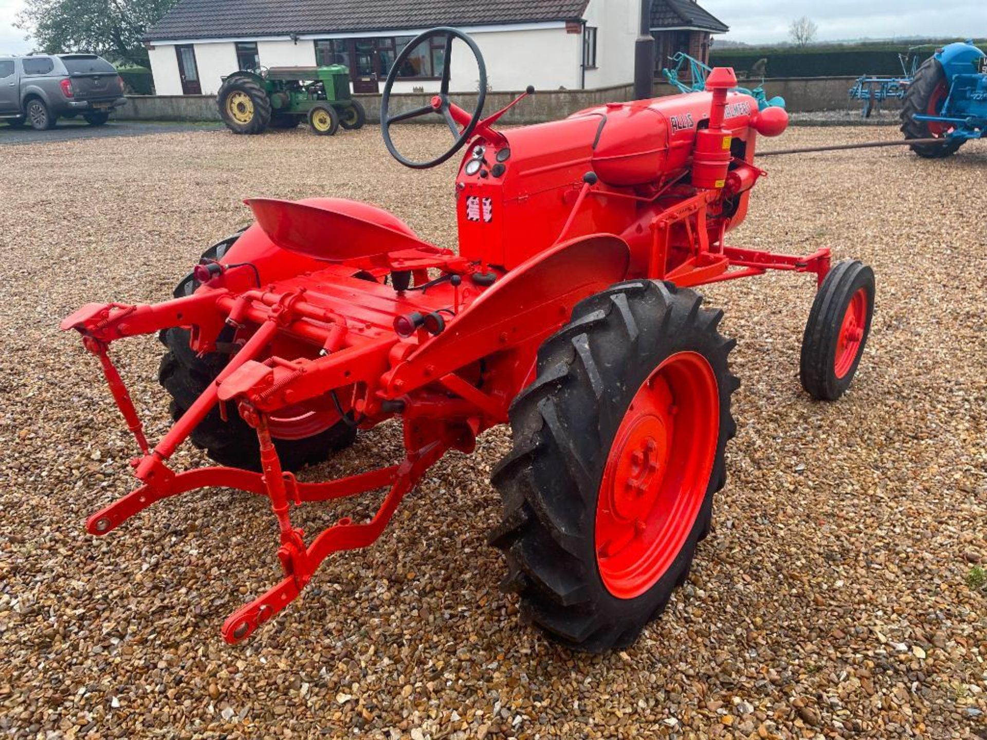c.1962 Allis Chalmers D-270 P3 diesel 2wd tractor on 5.00-15 front and 8.3-24 rear wheels and tyres - Image 6 of 23
