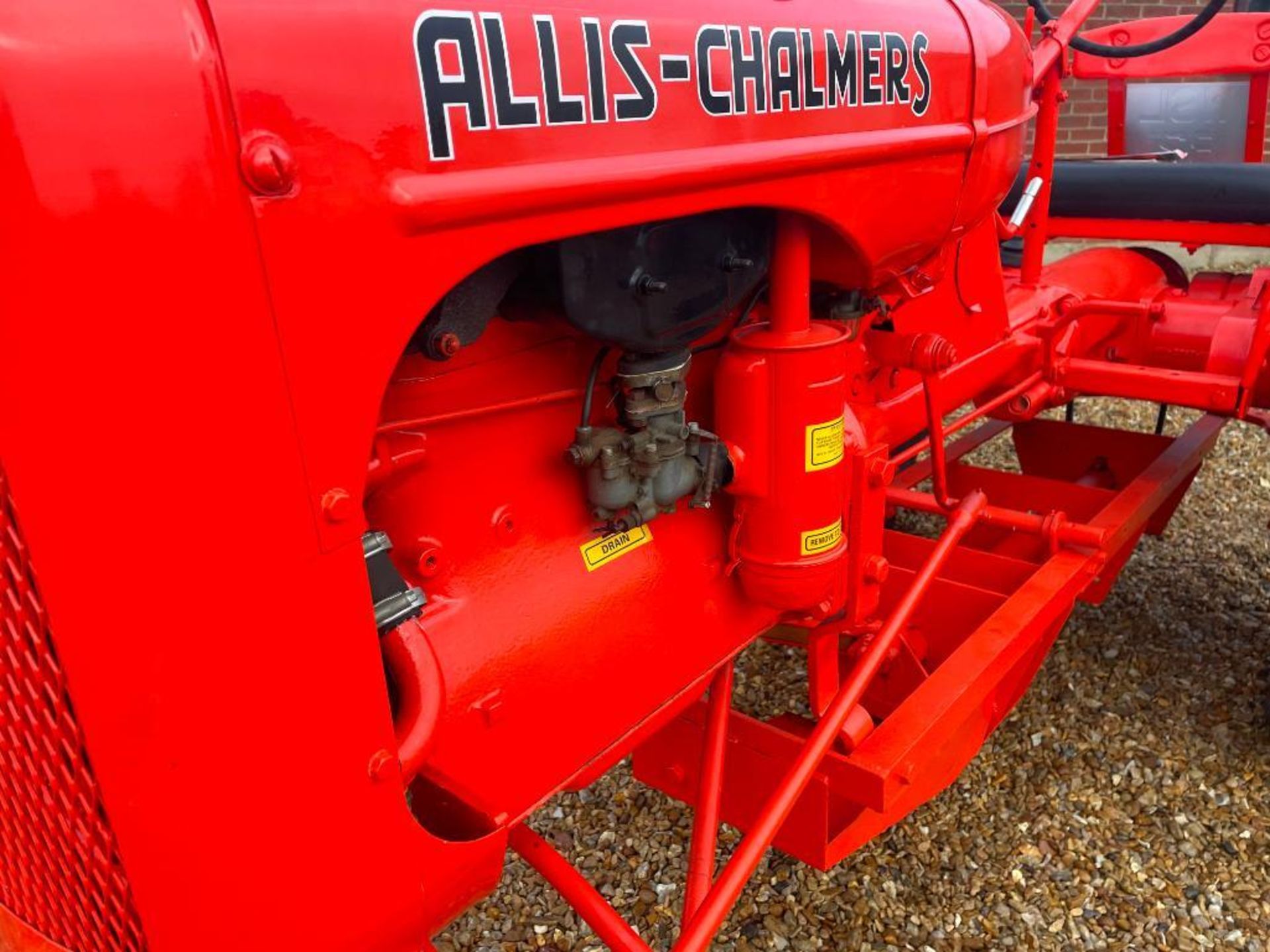 1941 Allis Chalmers Model B TVO Bow Front 2wd tractor on 4.00-15 front and 11.2-24 rear wheels and t - Image 4 of 20