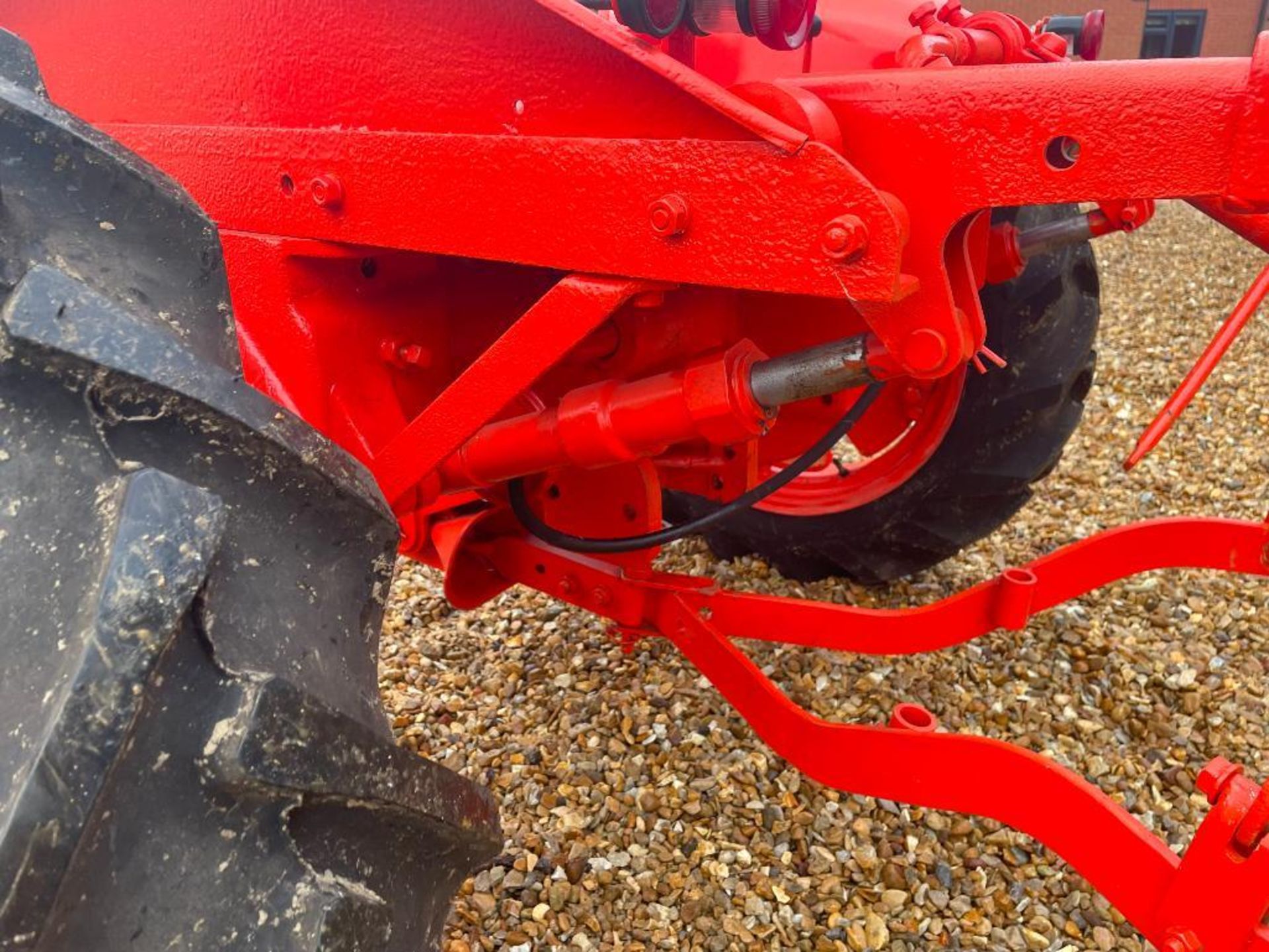c.1962 Allis Chalmers D-270 P3 diesel 2wd tractor on 5.00-15 front and 8.3-24 rear wheels and tyres - Image 10 of 23