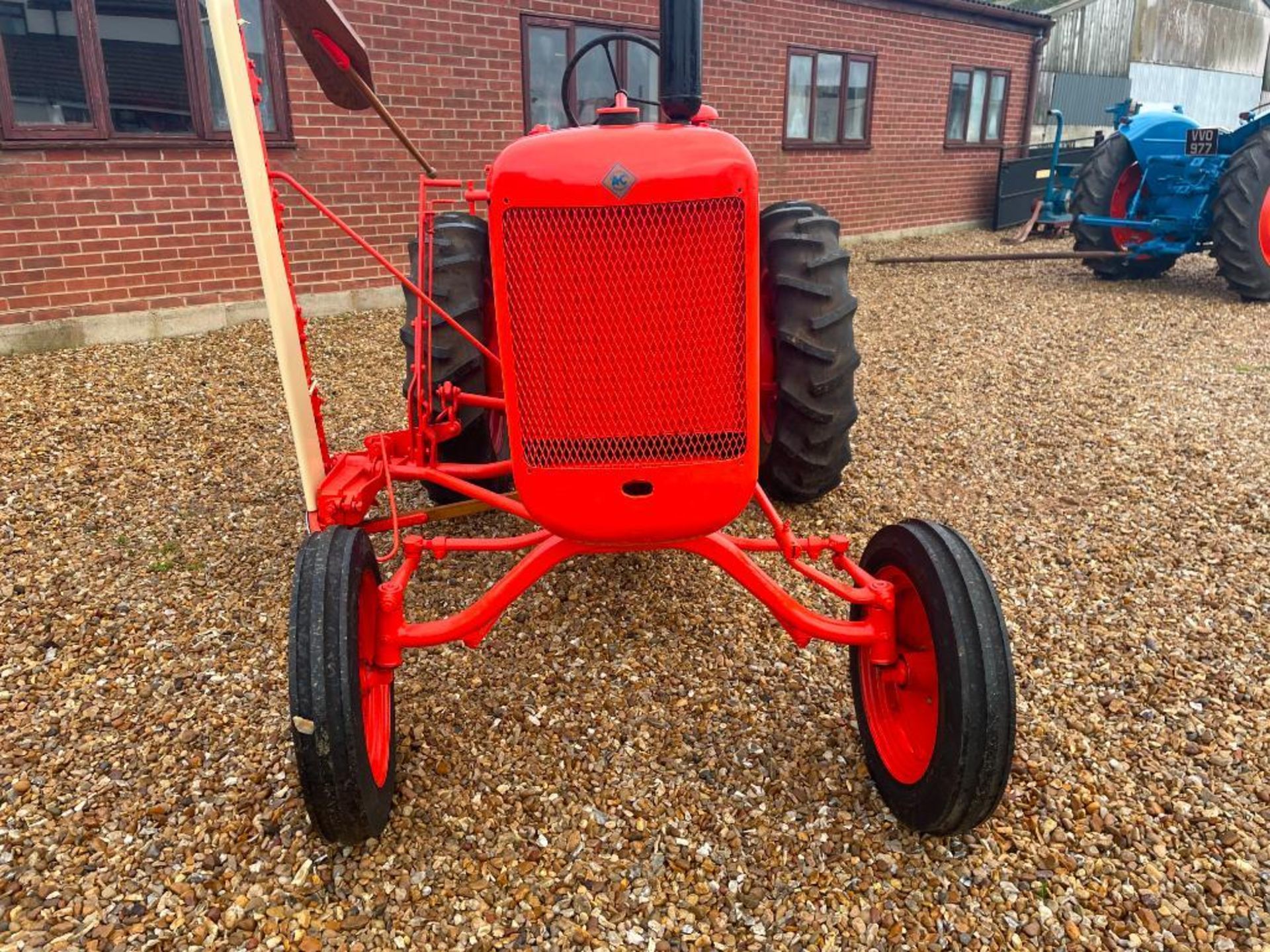 1941 Allis Chalmers Model B TVO Bow Front 2wd tractor on 4.00-15 front and 11.2-24 rear wheels and t - Image 14 of 20