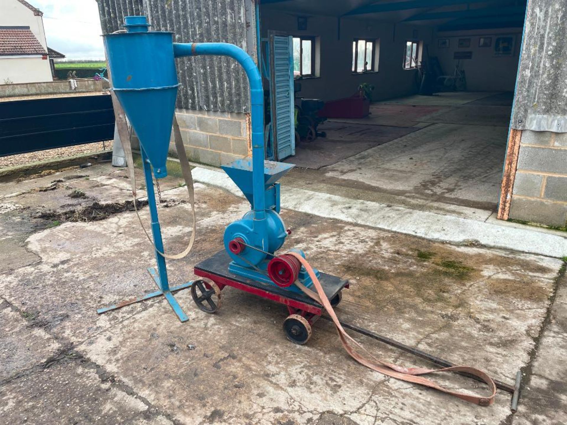 Christy & Norris Ltd grinding mill and cyclone on trolley. Serial No: 2995M2 - Image 2 of 6