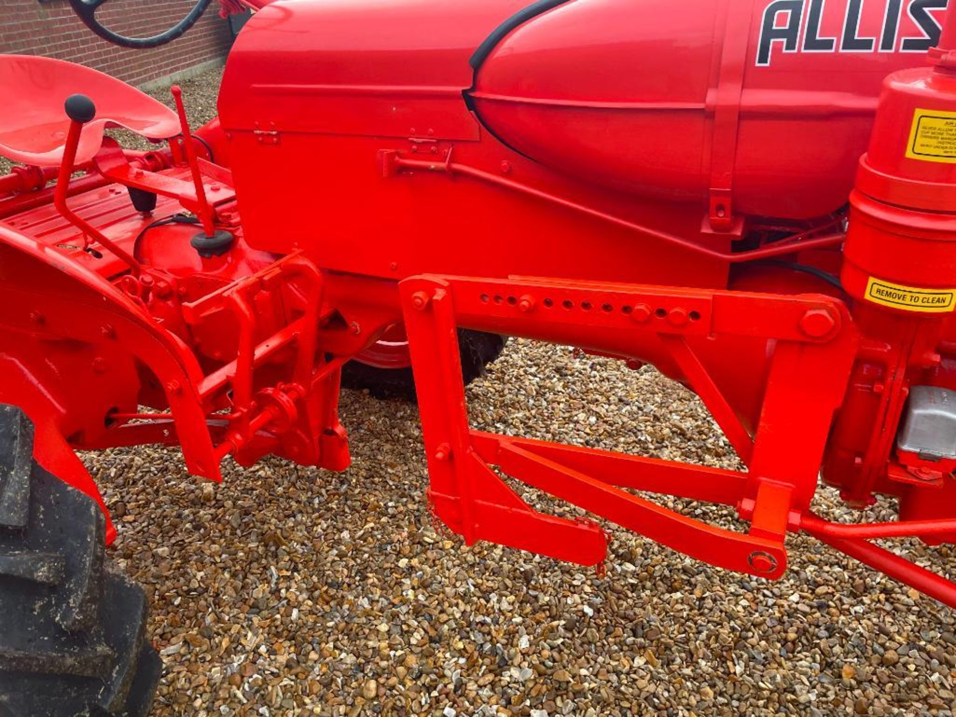 c.1962 Allis Chalmers D-270 P3 diesel 2wd tractor on 5.00-15 front and 8.3-24 rear wheels and tyres - Image 5 of 23