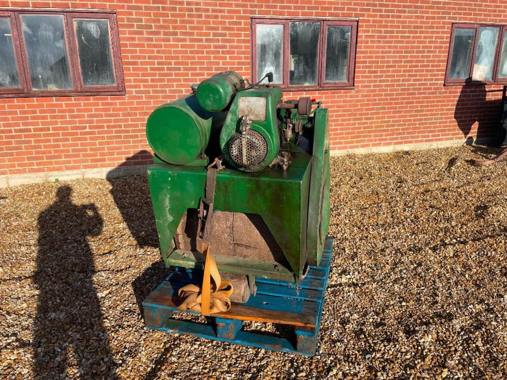 Greens grass path roller with petrol engine - Image 3 of 12