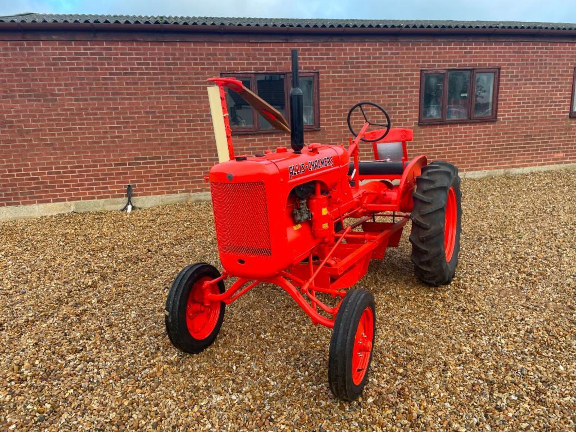 1941 Allis Chalmers Model B TVO Bow Front 2wd tractor on 4.00-15 front and 11.2-24 rear wheels and t - Image 3 of 20